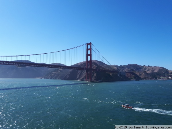 Golden Gate
pasando por debajo del Golden Gate, despidiéndonos de San Francisco
