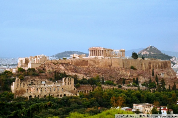 Acropolis de Atenas
vista del Acropolis de Atenas desde el monte Filopapo en el atardecer
