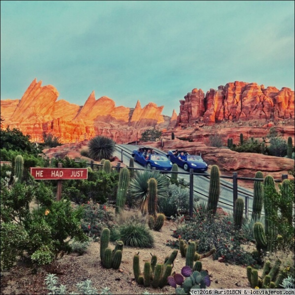 Atracción de Cars
atracción Radiator Springs Racers en Carsland, Disney California Adventure, Disneyland Resort, Los Angeles
