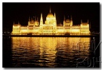 Parlamento lado Danubio