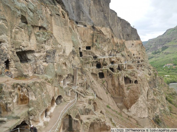Otra vista de ciudad cueva georgiana
La más impresionante de las ciudades cueva del Cáucaso
