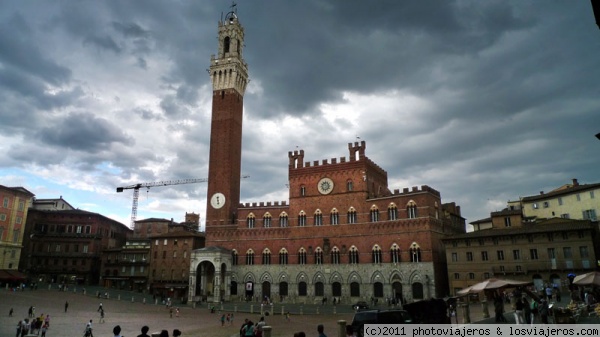 Piazza del Campo - Siena
Esta es la plaza principal de Siena, dónde se celebra la famosa carrera de caballos de 