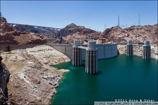 Presa Hoover - Nevada
La presa se contruyo entre los años 1931 y 1936. Tuvo la participación de siete estados.
