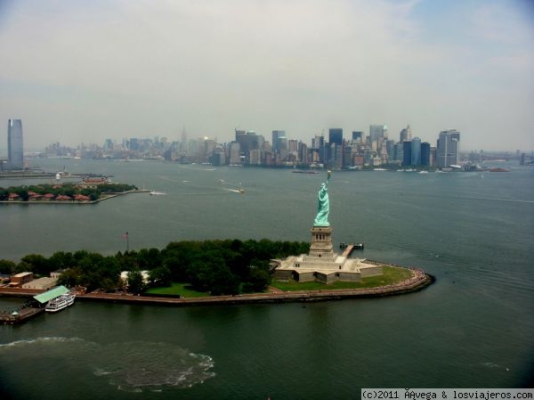 Nueva York a vista de pájaro
Vistas desde helicóptero de la Estatua de la Libertad, Manhatan y un poquito de Nueva Jersey
