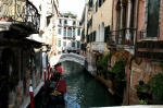 En un canal de Venecia