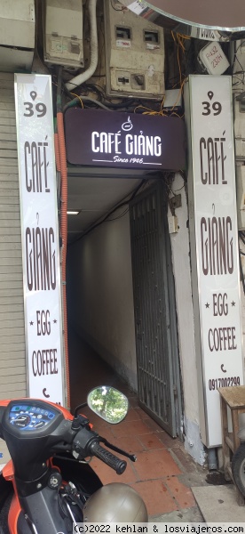 Entrada Café Giang
callejón

