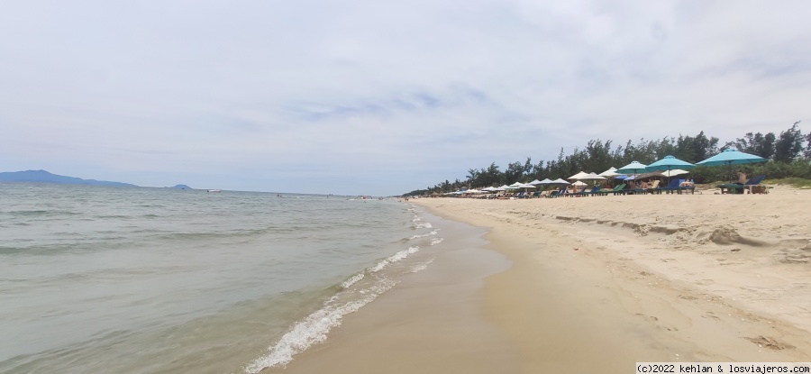 Vietnam 15 días de sur a norte. Agosto 2022 - Blogs de Vietnam - 5. Playa Bai Vien y relax en la arena (1)