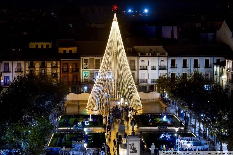 Mercado de Navidad de Alcalá de Henares 2023 - Foro Madrid, Castilla y León, Castilla La Mancha
