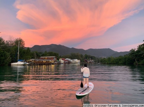 Chanthaburi - Tailandia
Atardecer en el río Chanthaburi
