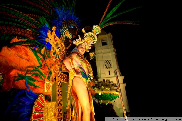 Carnaval en Ciudad de Panamá
Carnaval en el casco antiguo de la Ciudad de Panamá. Foto cedida por la Oficina de Turismo de Panamá
