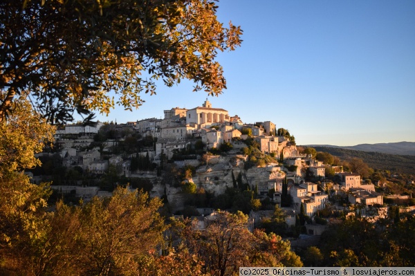 Vistas del pueblo de Gordes, Luberon, Provenza
La localidad de Gordes en la región de Luberon en la Provenza. Foto de ©Destination Luberon
