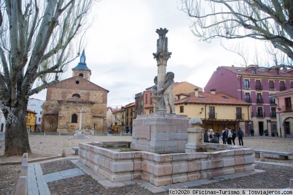 Plaza de Santa María del Camino e iglesia - León
Plaza del Grano oficialmente Plaza de Santa María del Camino e iglesia, situada en la parte sur del Casco Histórico.
