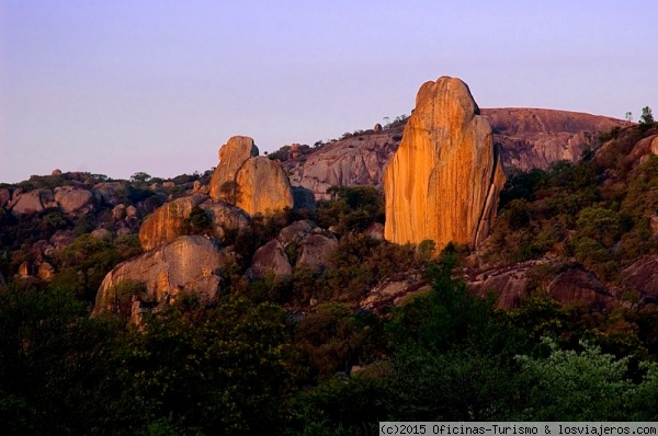 Matobo: rocas
Las Colinas de Matobo, situadas a 50 km al sur de la ciudad de Bulawayo, en Zimbabue, son un conjunto de formaciones rocosas declaradas Patrimonio de la Humanidad por la UNESCO. Foto cedida por la Oficina de Turismo de Zimbawe.
