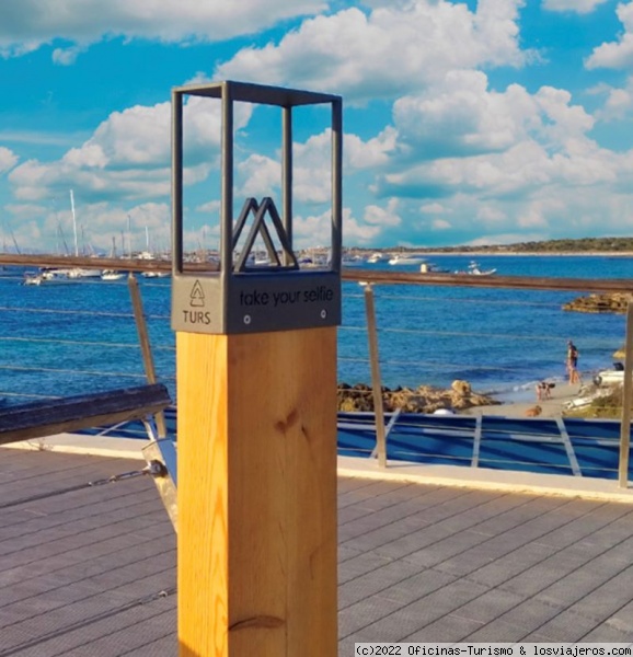 Puerto de La Savina - Formentera, Islas Baleares
Soporte para autorretrato.
