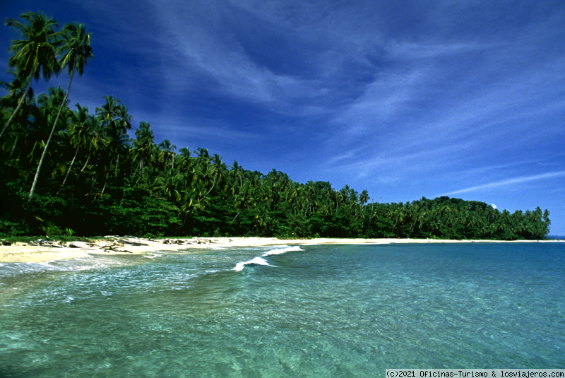 Viajar a  Costa Rica: Playas Nudistas En Limon - Playa Manzanillo - Limón, Costa Rica (Playas Nudistas En Limon)