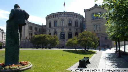 Paseando por Oslo y regreso a casa - NORUEGA  EN TRANSPORTE PUBLICO: CIUDADES, FIORDOS Y ATRACCIONES (2)