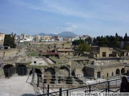 3r día :Vesuvio, Ercolano y Regia de Caserta - Nápoles y mucho más (2)