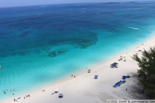 Bahamas Playa
Foto de la playa de la isla paraiso en Bahamas Nassau.sacada desde la terraza del hotel.
