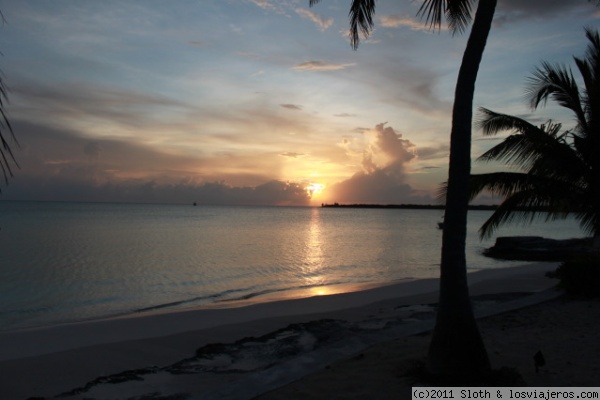 Bahamas Long Island
Bahamas en  Long Island foto sacada del atardecer desde fuera de la habitacion en la terraza.
