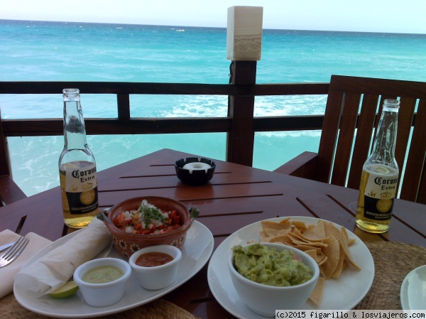 ¡Viva Mexico!
¿Quien diría no a este plan? Comida mexicana en la riviera maya. Con Coronas (que no Coronitas)
