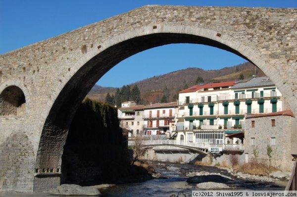 Puente marco - Camprodón (Girona)
El puente nuevo de Camprodón.
