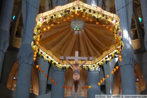 Baldaquino de la Sagrada Familia de Barcelona
Baldaquino situado encima del altar central de la basílica.

