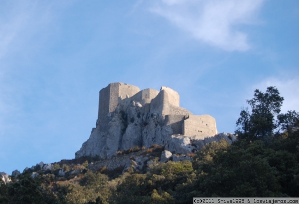 Castillo de Quéribus en Languédoc
Castillo de Quéribus situado en el pueblo de Cucugnan, se halla a 628 metros de altitud. Una de las fortificaciones de los cátaros

