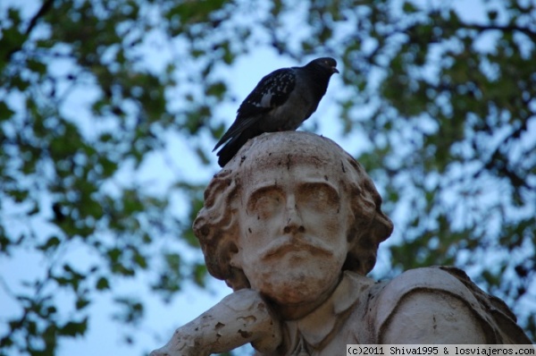 Estatua de Shakespeare en Londres
La estatua está en Leicester Square.
