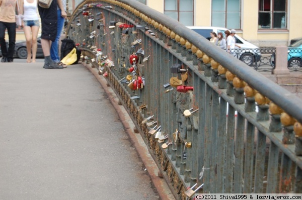 Puente de los candados - San Petersburgo
Las parejas se juran amor eterno.
