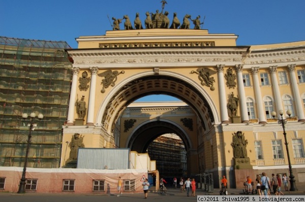Arco de Triunfo - San Petersburgo
Conmemora el triunfo sobre los ejércitos de Napoleón.
