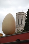 Huevo y campanario
