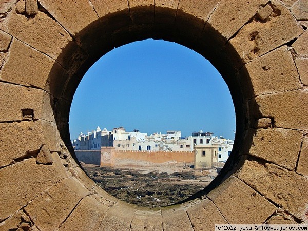 El Ojo
Parte de la muralla de Skala du Port, que da vistas a la muralla de la medina de Essaouira. Foto obligada jeje!!
