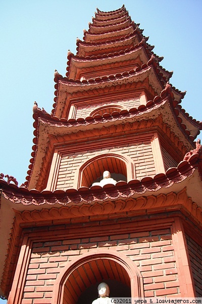 Pagoda Tran Quoc
La mas antigua de Hanoi, data del S VI
