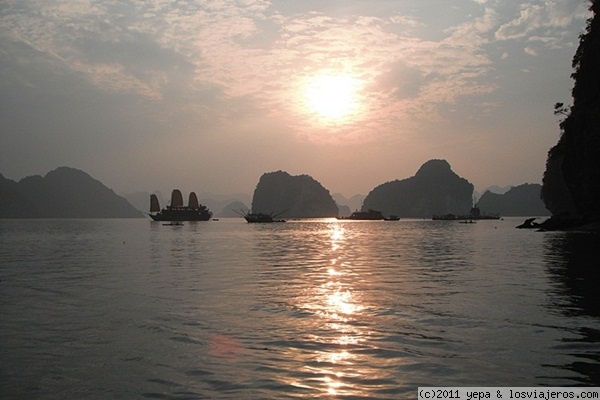 Cruceros Bahía de Halong (Vietnam)