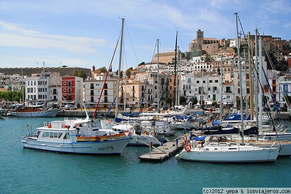 Escapada a Ibiza: Que ver en la Isla Mágica