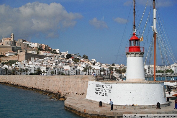 Faro des Port
Faro situado en la entrada al puerto de Ibiza
