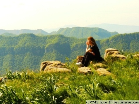 garrotxa
un descanso despues de llegar a la cima del puigsacalm
