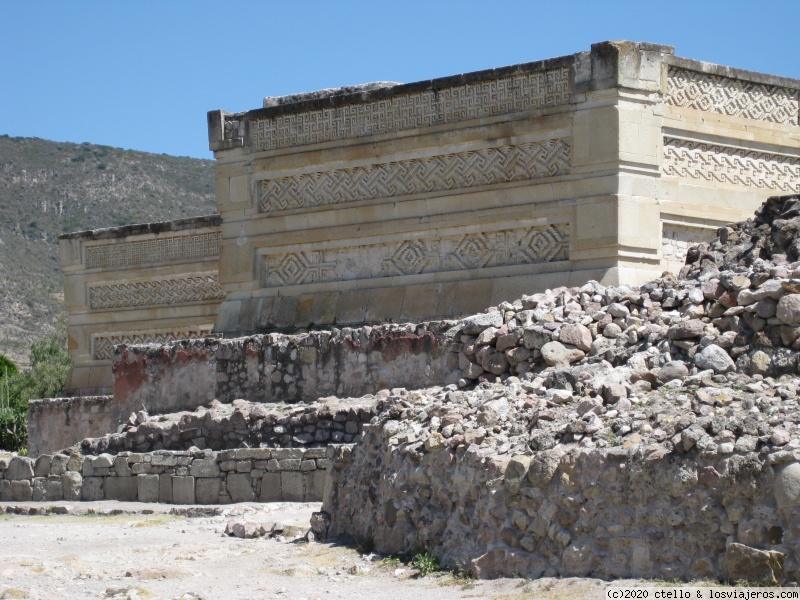 ÁRBOL DEL TULE y MITLA - MÉXICO ESPECTACULAR (1)