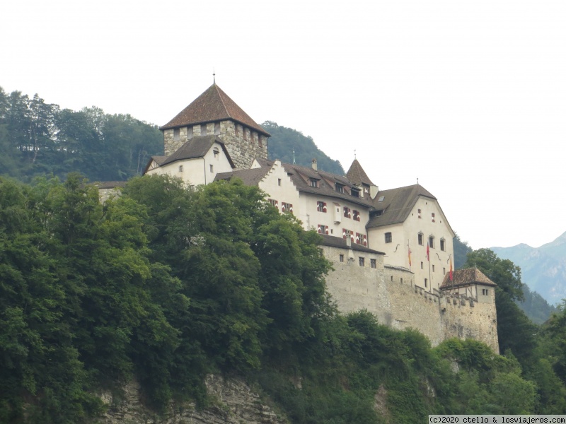 VISITA A VADUZ ( Liechtenstein), MAIENFELD (Pueblo de Heidi), SAN GALLEN - Suiza en tren con Swiss pass (2)