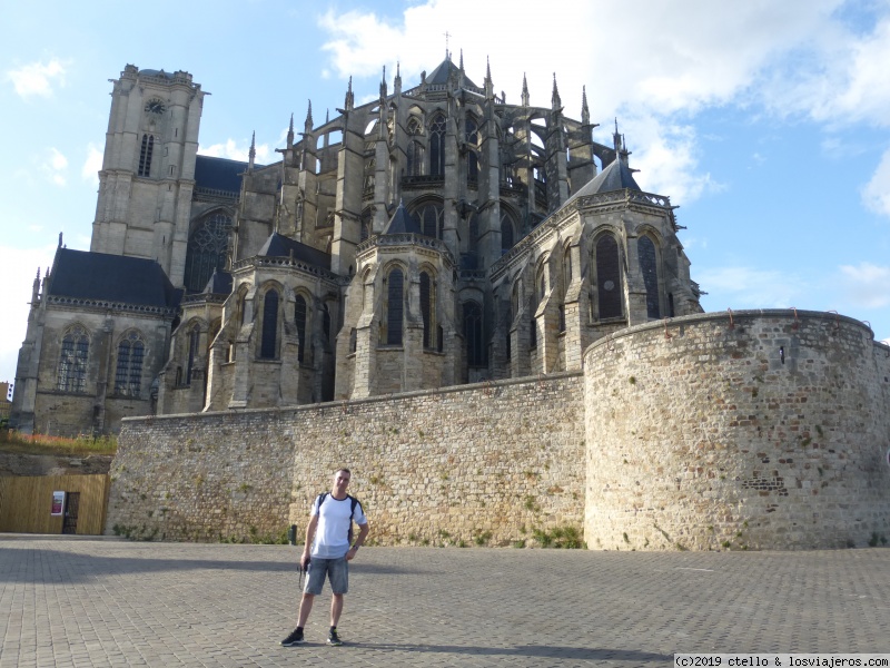 DÍA 6. LANNION-RENNES-LE MANS - REGRESO A FRANCIA: Burdeos, Bretaña, Angers, Puy du Fou, Orléans y mucho más (1)