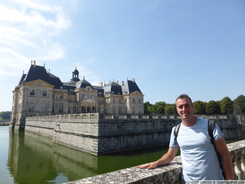 DÍA 12. ORLÉANS- PARÍS- VAUX LE VICOMTE- PARÍS - REGRESO A FRANCIA: Burdeos, Bretaña, Angers, Puy du Fou, Orléans y mucho más (1)