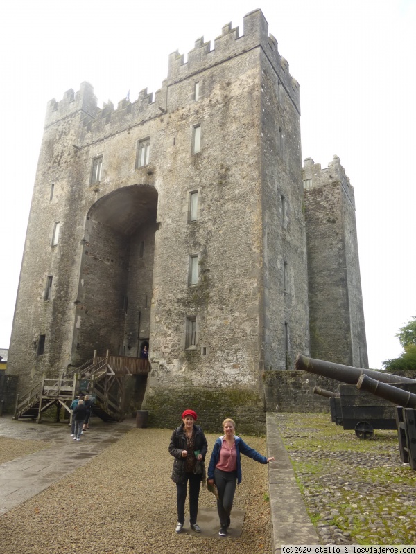 IRLANDA, TIERRA DE GIGANTES - Blogs de Irlanda - DÍA 6- LIMERICK- CASTILLO DE BUNRATTY Y PUEBLO FOLKLÓRICO- ACANTILADOS DE MOHER- (1)