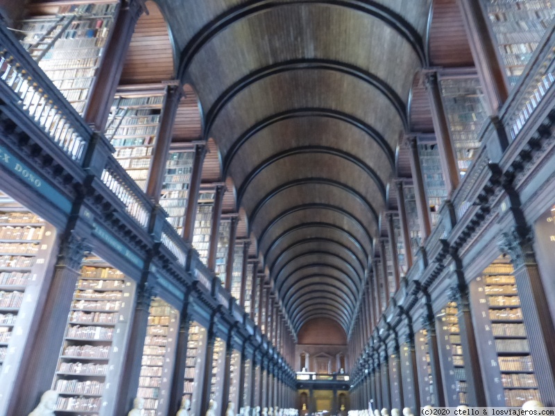Biblioteca del Trinity College Dublín: Cierre temporal en otoño - Irlanda
