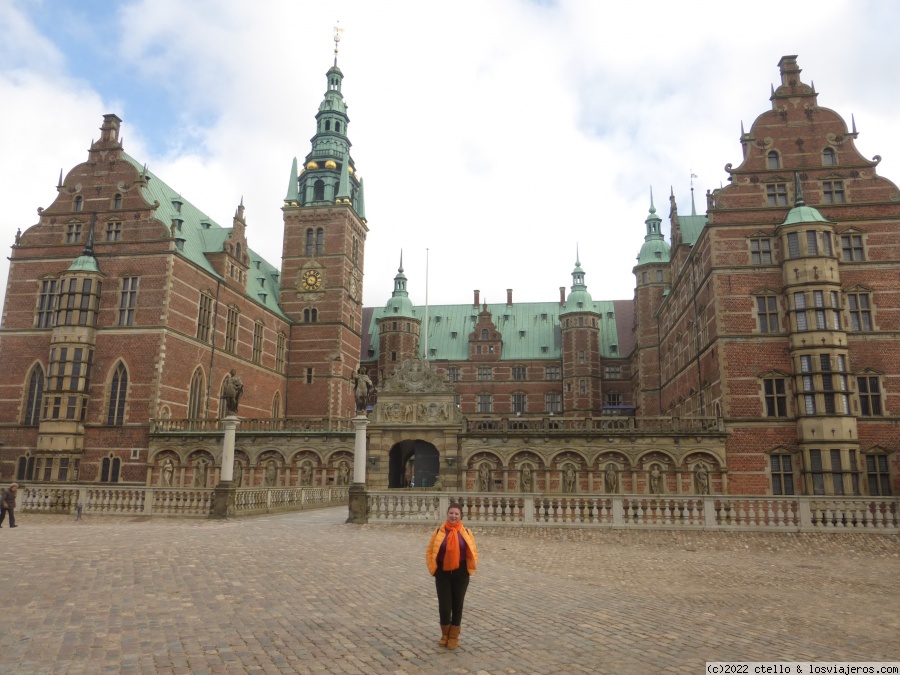 CASTILLO DE FREDERIKSBORG-COPENHAGUE - Dinamarca: de vikingos a  hot dogs sin cambiar de dinastía (2)