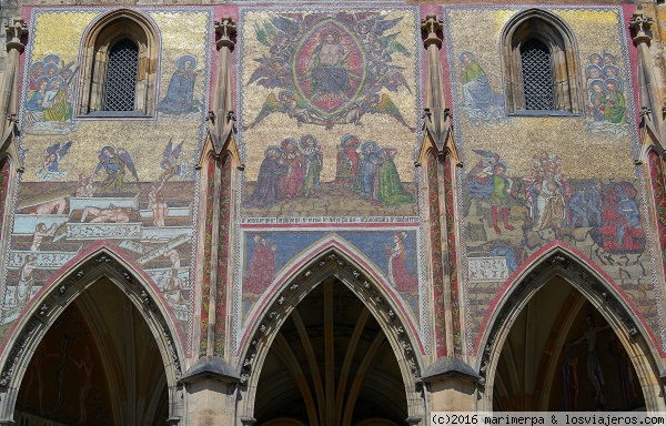 Catedral de San Vito - Praga
Pórtico dorado de la Catedral de San Vito
