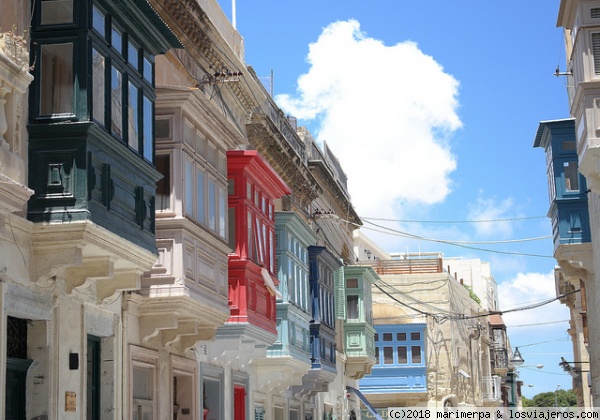 Calle de Rabat - Malta
Calle con los típicos balcones malteses en Rabat-

