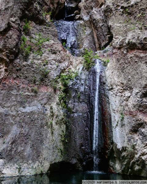 Cascada en el Barranco del Infierno, Tenerife
Cascada al final del Barranco del Infierno, Tenerife
