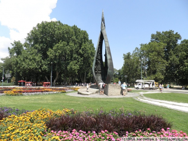 Monumento al centenario en la Isla Margarita
Monumento al centenario en la Isla Margarita, Budapest. Se realizó en el centenario de la unificación de Buda, Pest y Óbuda.

