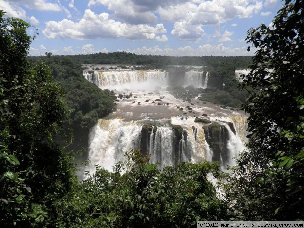 Cataratas do Iguaçu
Vista de las Cataratas de Iguazú desde el lado brasileño
