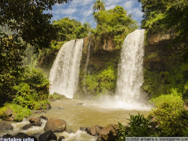 Salto dos hermanas
Estas cataratas gemelas se encuentran en la parte argentina de Iguazú.
